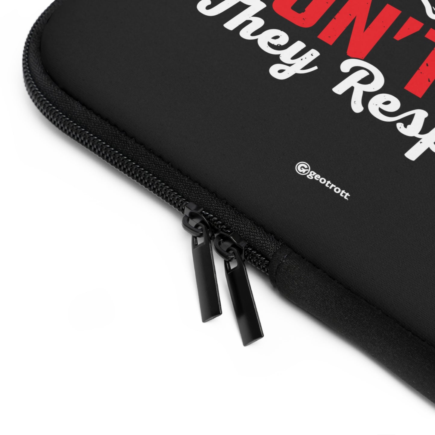 Gamers Don'T Die They Respawn Gamer Gaming Lightweight Smooth Neoprene Laptop Sleeve