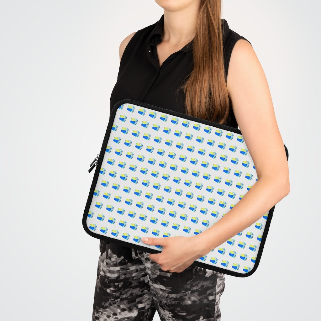 Geotrott Old Blue Cruise Ships Pattern White Laptop Sleeve