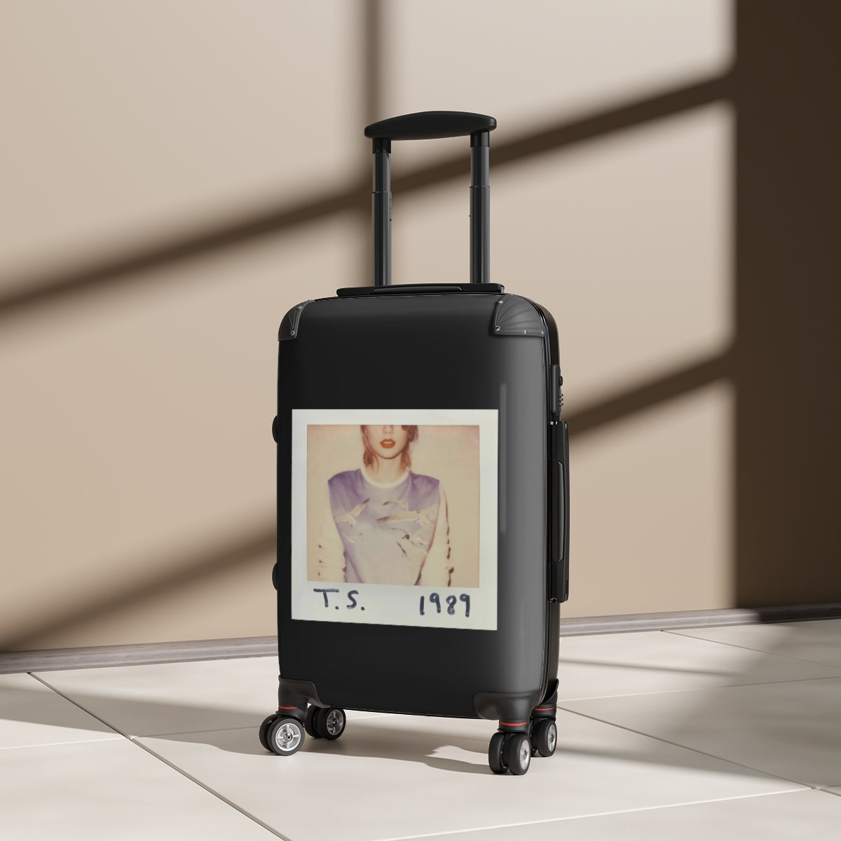 Getrott Taylor Swift 1989 2014 Black Cabin Suitcase Extended Storage Adjustable Telescopic Handle Double wheeled Polycarbonate Hard-shell Built-in Lock-Bags-Geotrott