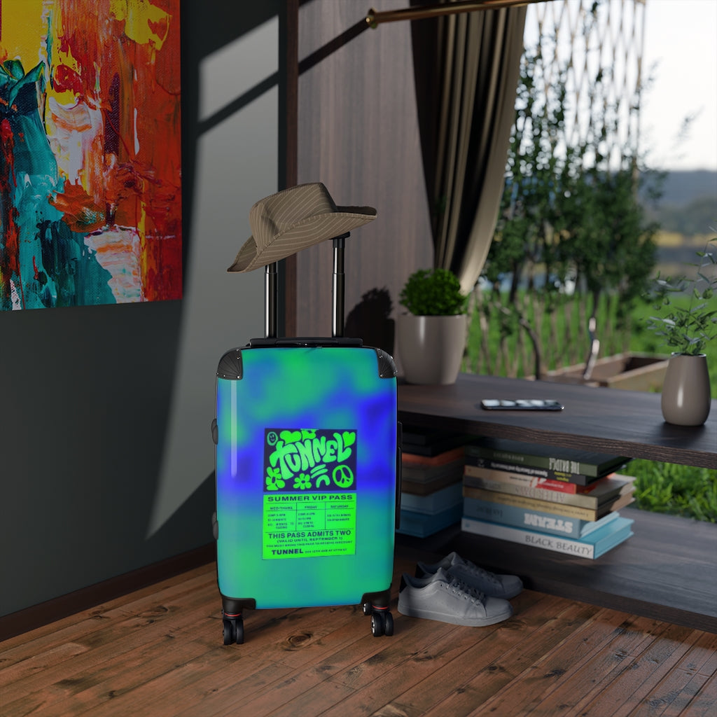 Geotrott Tunnel Nightclub Chelsea Nyc Summer Vip Pass Blue Nigtlife Cabin Suitcase Extended Storage Adjustable Telescopic Handle Double Wheeled Polycarbonate Hard-Shell Built-In Lock