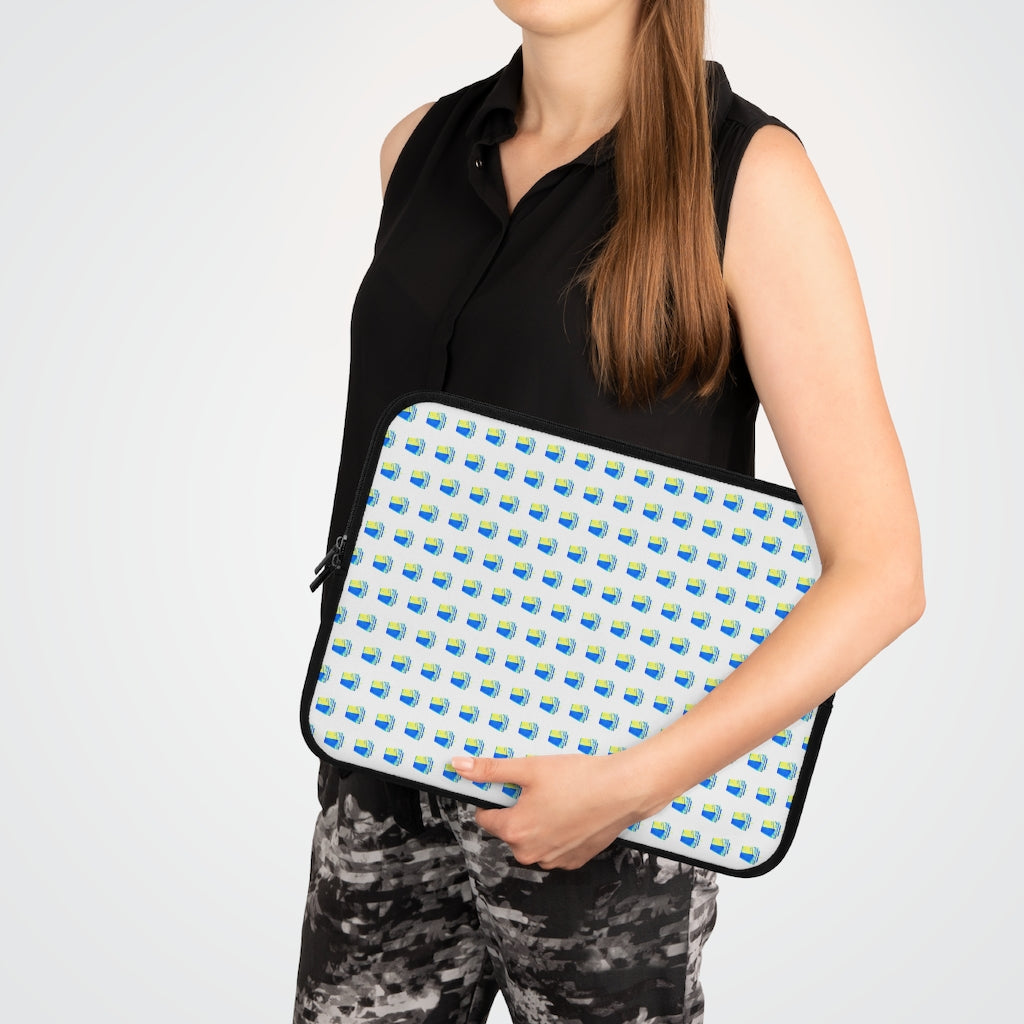 Geotrott Old Blue Cruise Ships Pattern White Laptop Sleeve