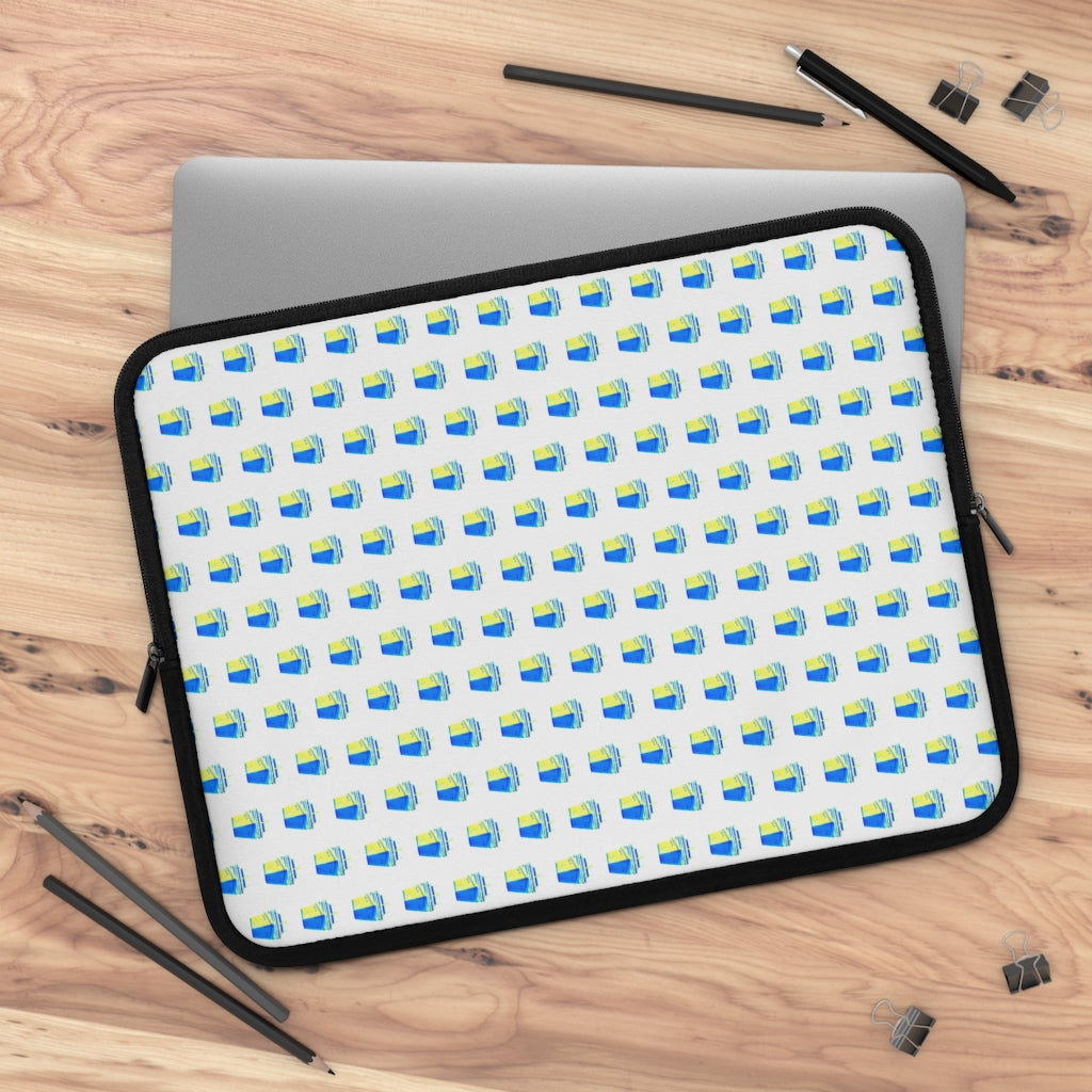 Geotrott Old Blue Cruise Ships Pattern White Laptop Sleeve