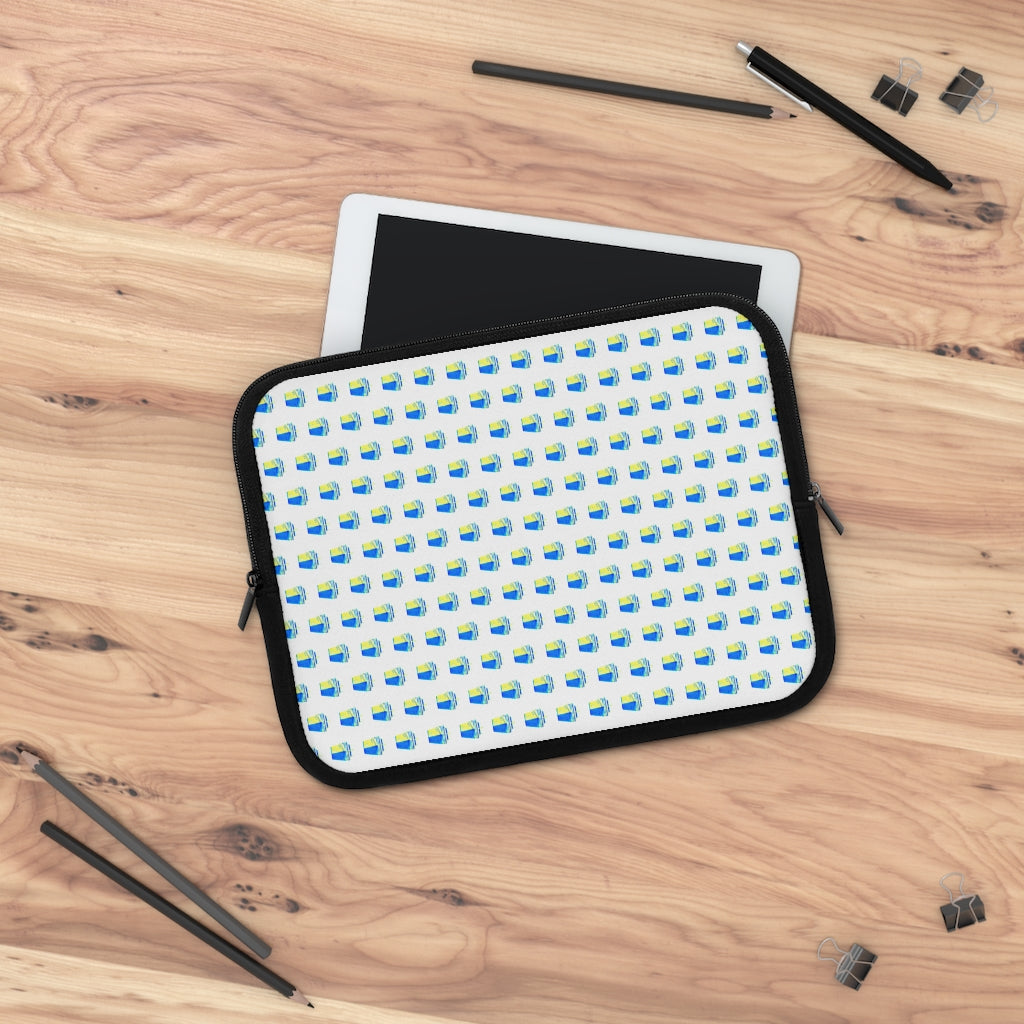 Geotrott Old Blue Cruise Ships Pattern White Laptop Sleeve