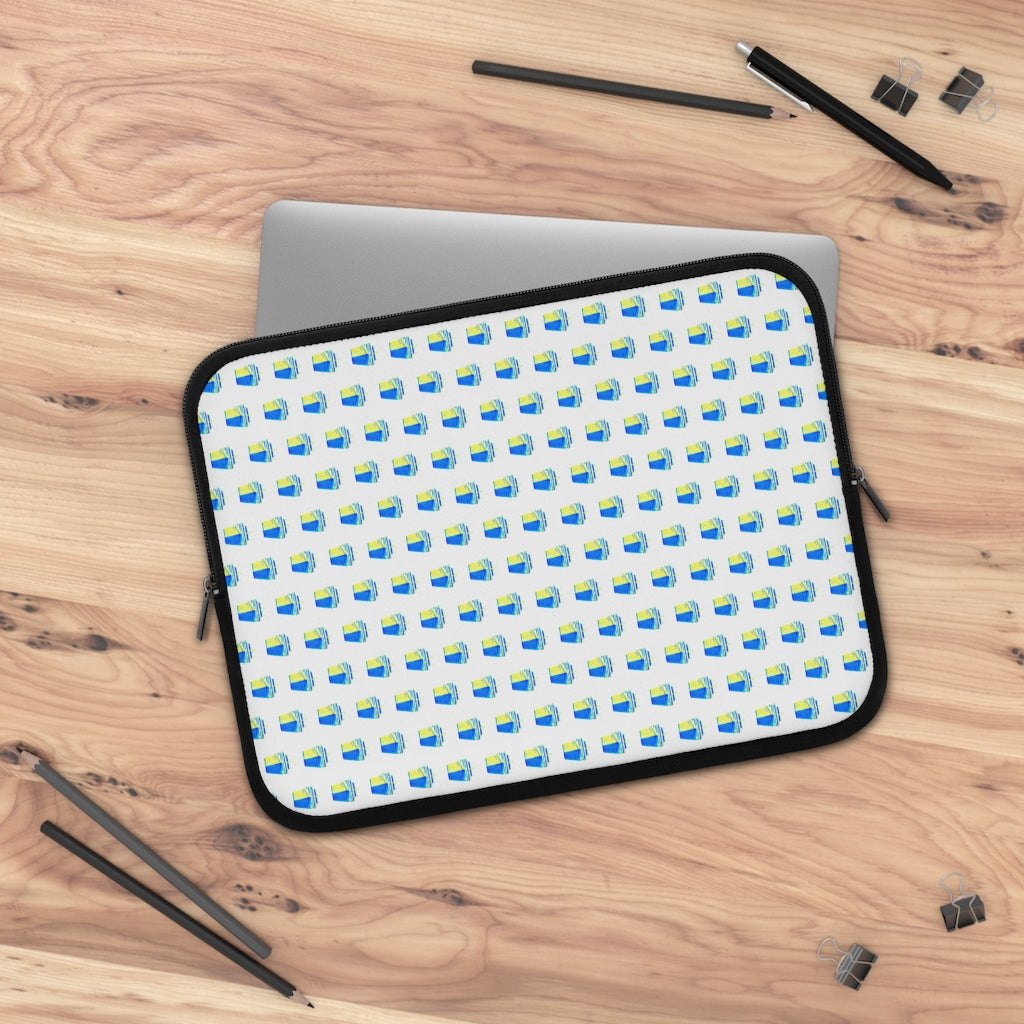 Geotrott Old Blue Cruise Ships Pattern White Laptop Sleeve