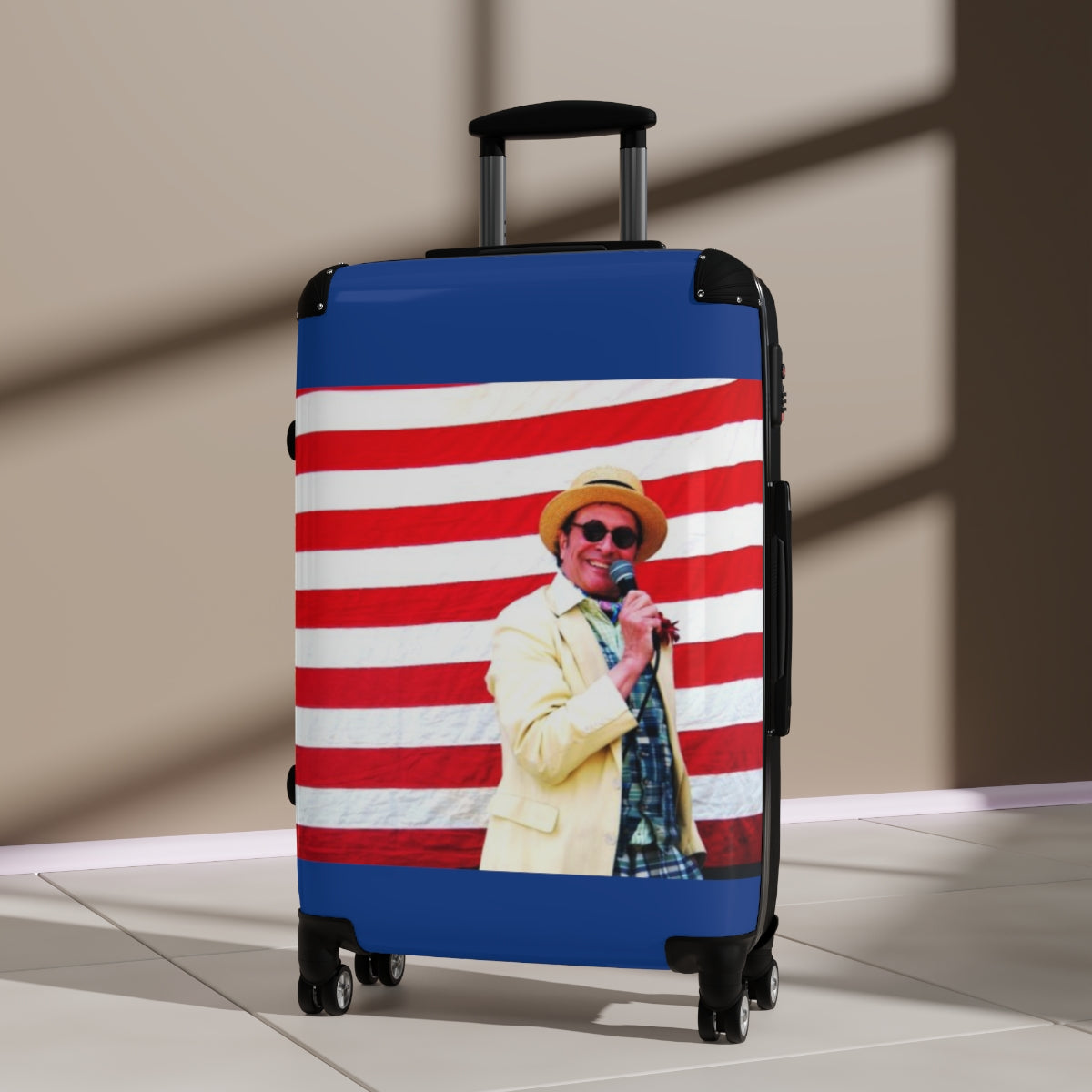 Geotrott Coney Island Beach Aquarium Luna Park Governor Black Cabin Suitcase Extended Storage Adjustable Telescopic Handle Double Wheeled Polycarbonate Hard-Shell Built-In Lock