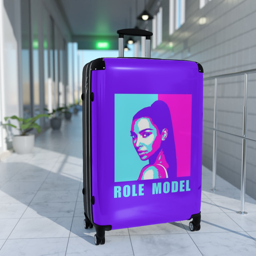 Geotrott Purple And Pink Kin Kardashian Role Model Cabin Luggage Extended Storage Adjustable Telescopic Handle Double Wheeled Polycarbonate Hard-Shell Built-In Lock