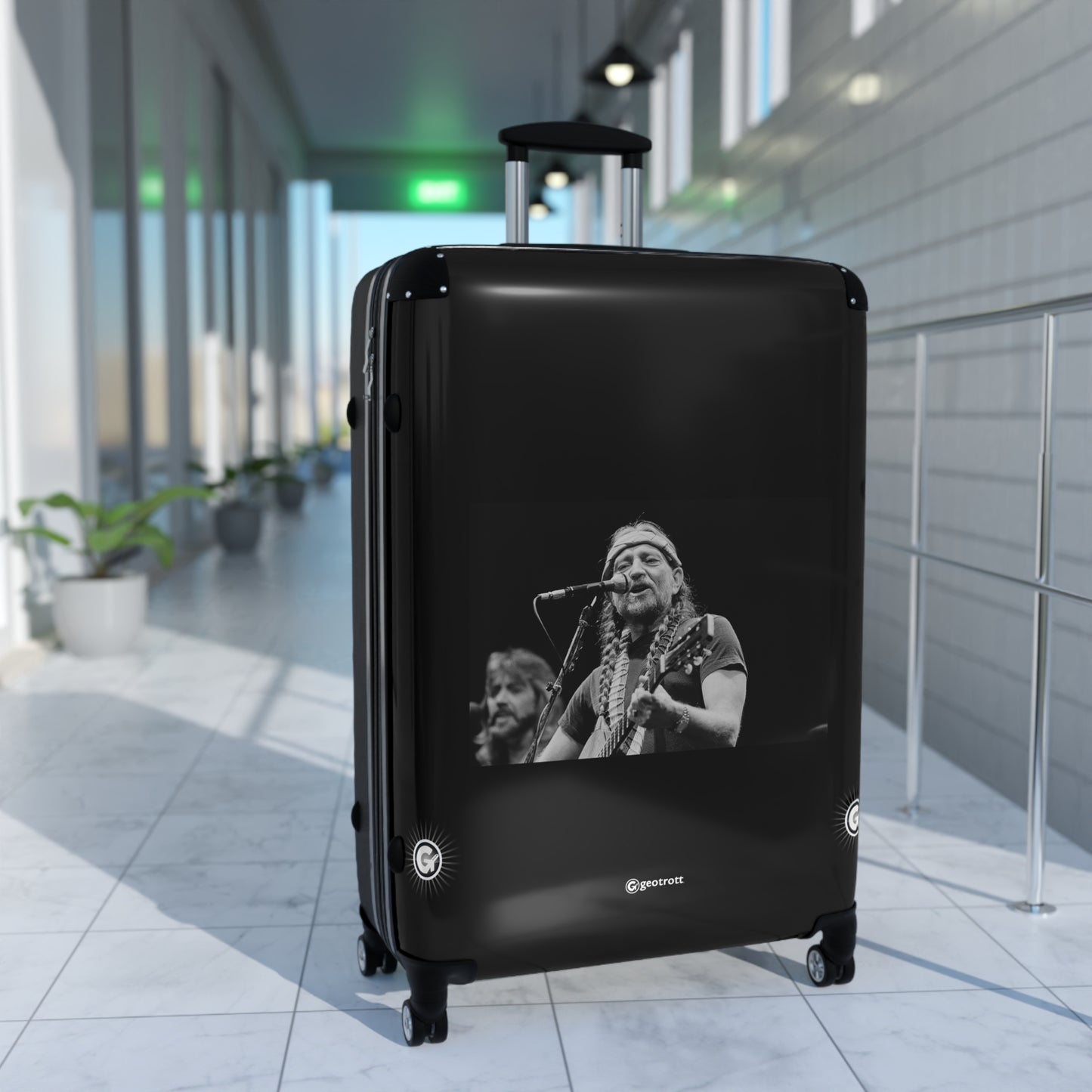 WillieNelson Playing Guitar and Singing Luggage Bag Rolling Suitcase Spinner