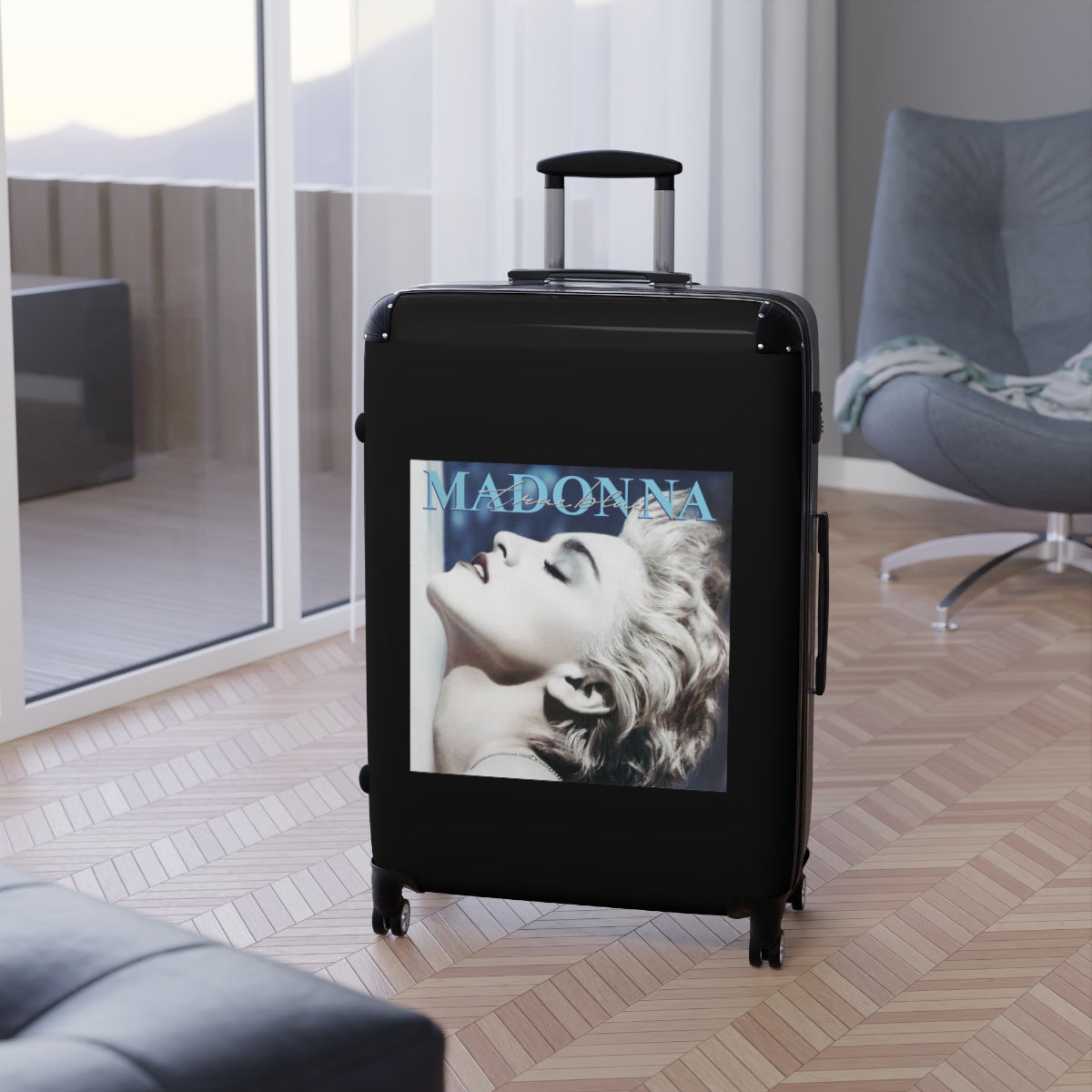 Getrott Madonna True Blue 1986 Black Cabin Suitcase Inner Pockets Extended Storage Adjustable Telescopic Handle Inner Pockets Double wheeled Polycarbonate Hard-shell Built-in Lock